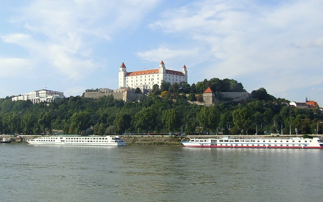 dunaj a vznešený zámek